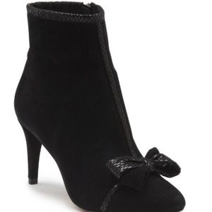 128 *NEW* Karl Lagerfeld Paris Mona Bow Bootie